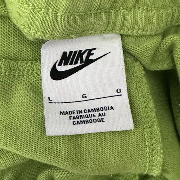 Nike Dream Big Green Sweat Shorts Size Large - Picture 3 of 9
